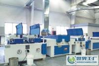 電腦桌、辦公臺(tái)專用UV涂裝設(shè)備——森人機(jī)械助力高效生產(chǎn)